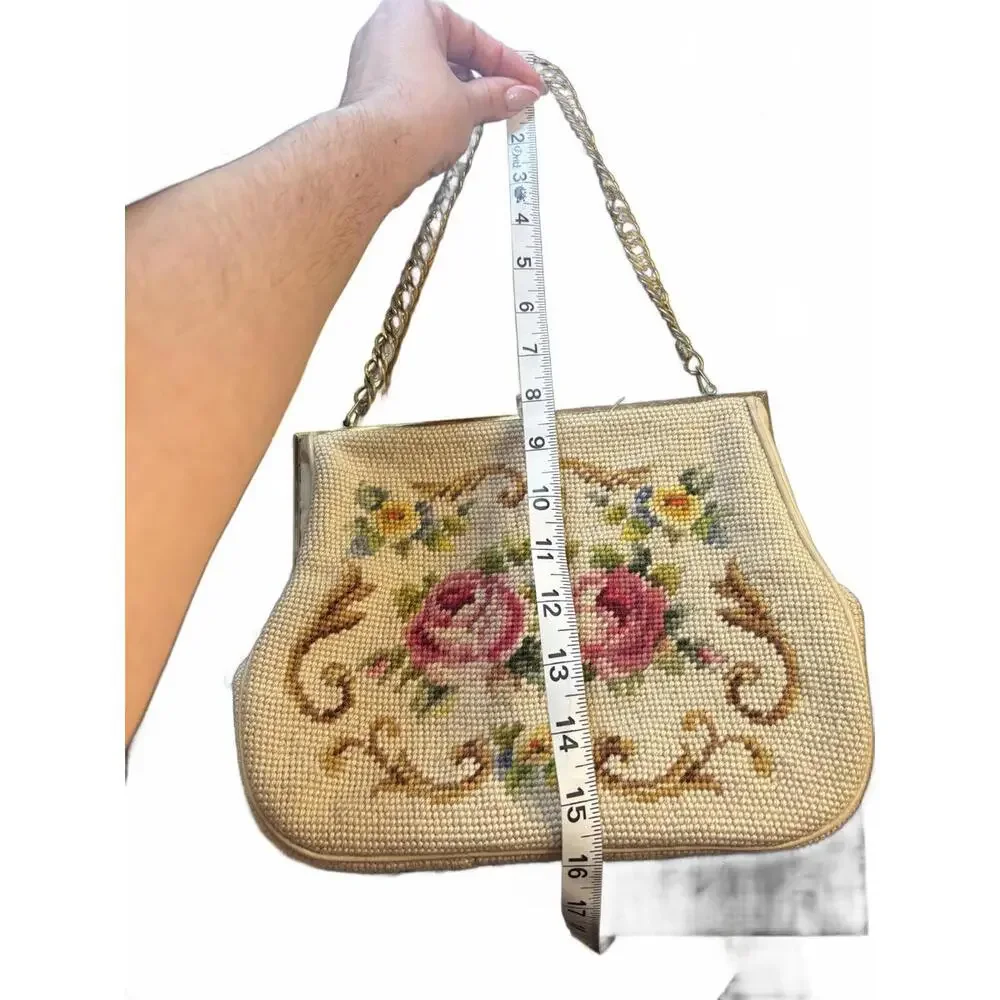 Vintage 1960s Wool Needlepoint Floral Purse w/ Chain Strap